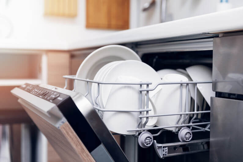 What to Do When Your Dishwasher Does Not Drain