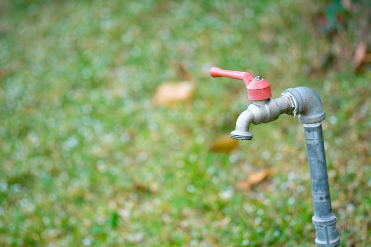 How to Replace an Outdoor Faucet