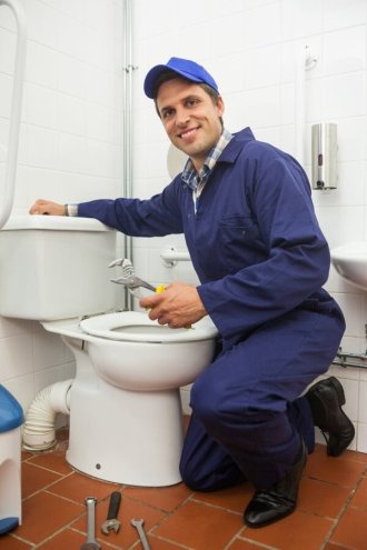 Should You Try a Drain Snake? A First-Timer’s Guide to Unclogging Toilets